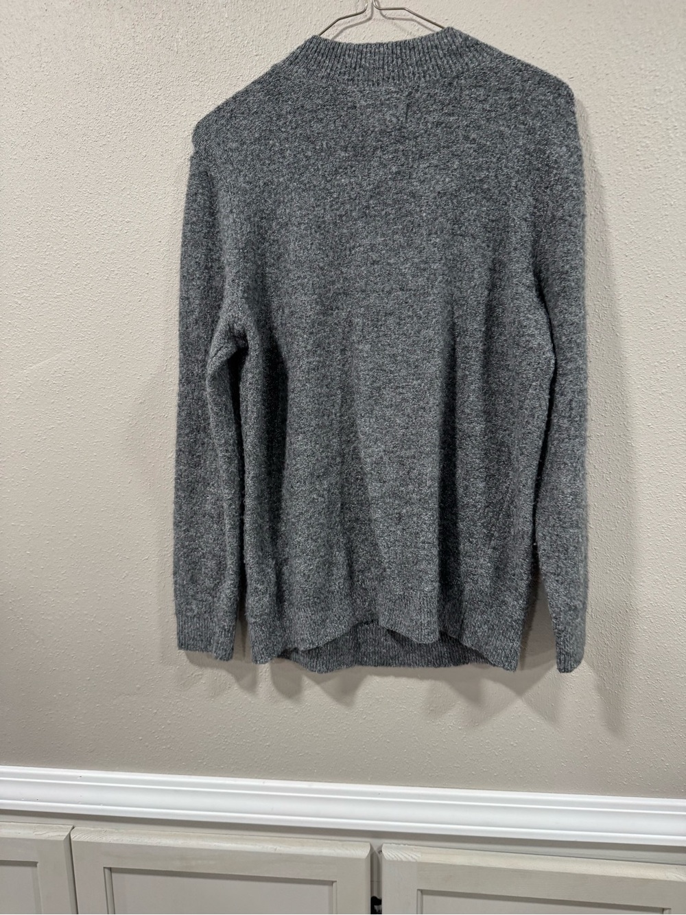 Elle Gray Pearl-Embellished Knit Sweater - Picture 4 of 5